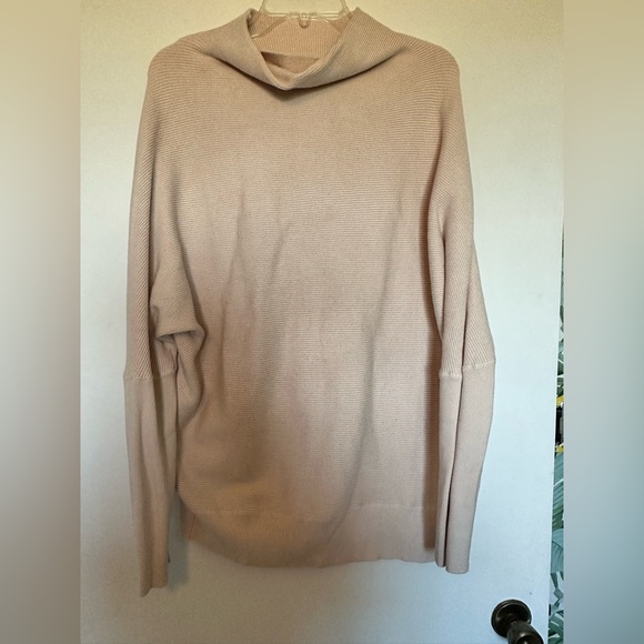 Pinkblush Cream Women's Top - Picture 4 of 7